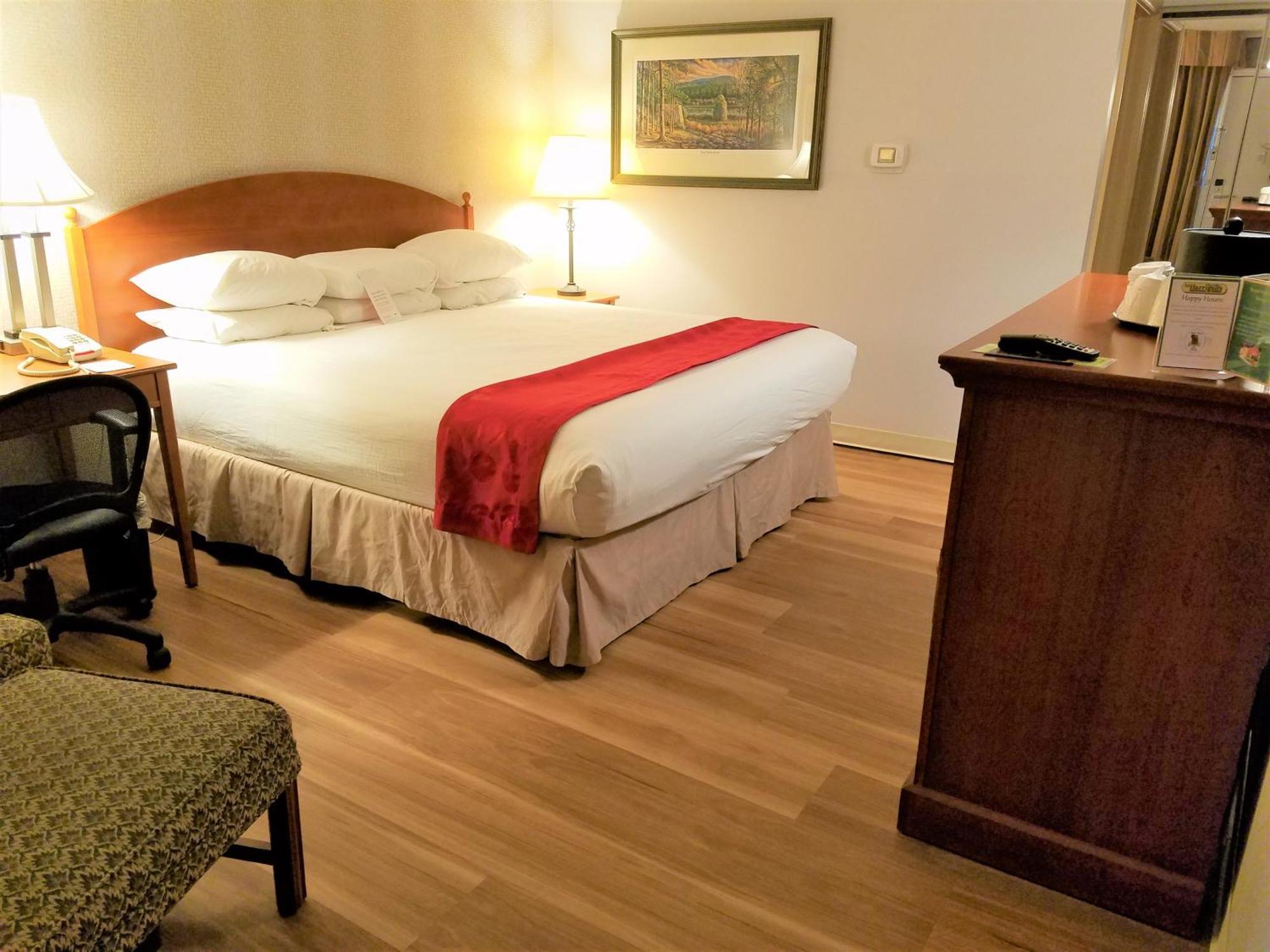 Ramada By Wyndham & Conference Center Hotel State College