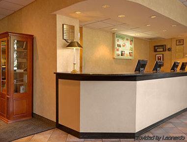 Ramada By Wyndham & Conference Center State College