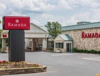 Ramada By Wyndham & Conference Center Hotel 3*